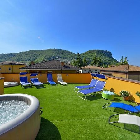 La Terrazza Sul Garda Garda (Verona) Exterior photo